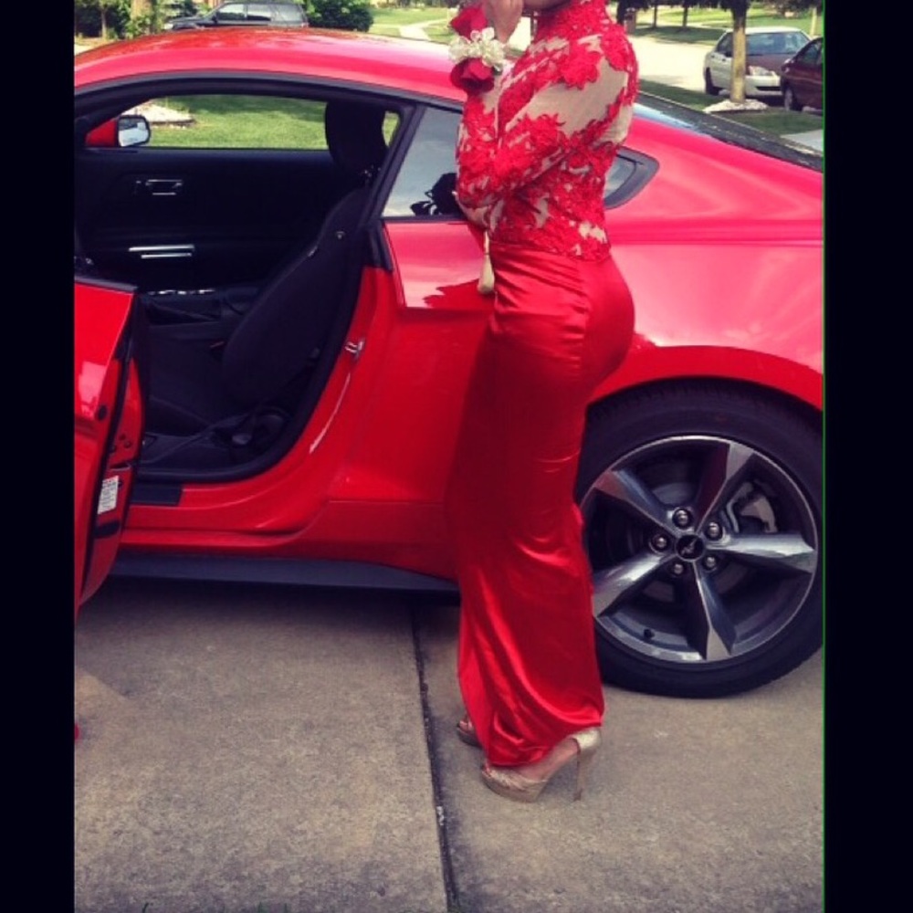 Red prom dress